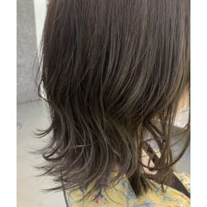 20代30代ミディアムレイヤーカット - HAIR MODE STUDIO N's【ヘアーモード スタジオエヌズ】掲載中