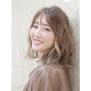 インナーカラー × ゆるふわスタイル - HAIR & MAKE EARTH 恵比寿店【ヘアメイクアース エビステン】掲載中