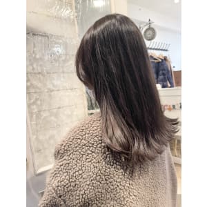 前髪あり美髪ナチュラルストレートセミディ30代梅ヶ丘美容室