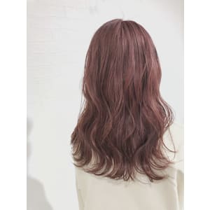 ピンクベージュ コテ巻き - Lusso【ルッソ】掲載中