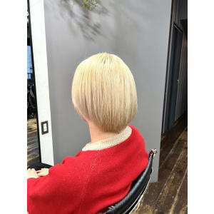 ホワイトミルクティー・マッシュ・ハイトーンカラー - hair&make egerie【ヘアアンドメイクエジェリ】掲載中