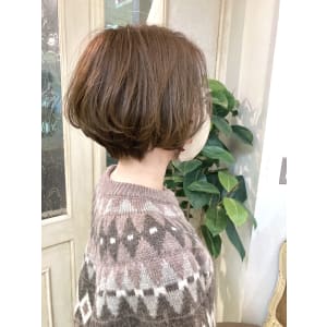 丸みニュアンスレディースショートボブ30代40代梅ヶ丘美容室