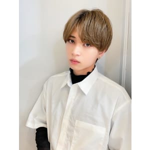 横浜☆ナチュラルマッシュ　センターパート　刈り上げ