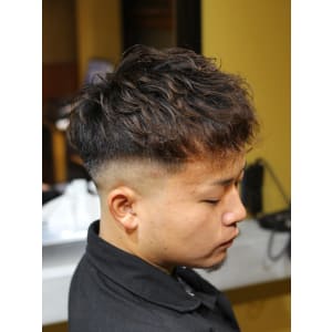 spain curl - barbershop  KONG【バーバーショップコング】掲載中
