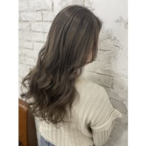 ミルクティーベージュくすみカラーイルミナ池袋