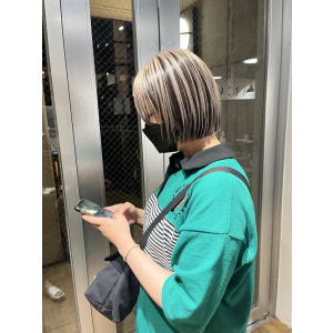 ミルクティーベージュ　グレージュ　ハイトーン