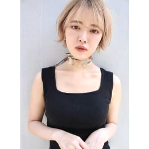 《kitin吉祥寺》透明感 ブロンドカラー カールショート - kitin 吉祥寺【キティン キチジョウジ】掲載中