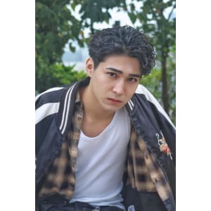 メンズヘア整形スパイラルパーマ波巻きツイストメンズパーマ髪型