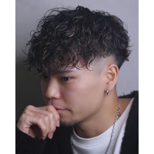 メンズヘア整形スパイラルパーマ波巻きツイストメンズパーマ髪型