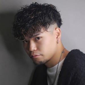 メンズヘア整形スパイラルパーマ波巻きツイストメンズパーマ髪型