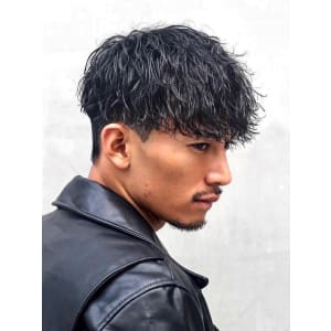 メンズヘア整形スパイラルパーマ波巻きツイストメンズパーマ髪型