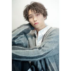 メンズヘア整形スパイラルパーマ波巻きツイストメンズパーマ髪型