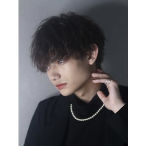 メンズヘア整形スパイラルパーマ波巻きツイストメンズパーマ髪型 - メンズヘア整形サロン GOALD 名古屋 栄【メンズヘアセイケイサロン ゴールド ナゴヤサカエ】掲載中