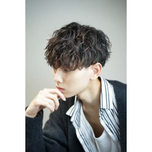 メンズヘア整形スパイラルパーマ波巻きツイストメンズパーマ髪型 - メンズヘア整形サロン GOALD 名古屋 栄【メンズヘアセイケイサロン ゴールド ナゴヤサカエ】掲載中