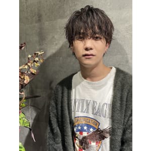 メンズヘア整形スパイラルパーマ波巻きツイストメンズパーマ髪型 - メンズヘア整形サロン GOALD 名古屋 栄【メンズヘアセイケイサロン ゴールド ナゴヤサカエ】掲載中