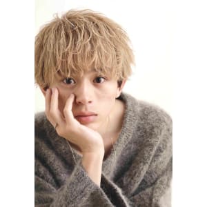 メンズヘア整形スパイラルパーマ波巻きツイストメンズパーマ髪型 - メンズヘア整形サロン GOALD 名古屋 栄【メンズヘアセイケイサロン ゴールド ナゴヤサカエ】掲載中