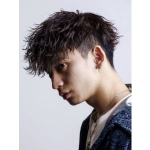 メンズヘア整形スパイラルパーマ波巻きツイストメンズパーマ髪型 - メンズヘア整形サロン GOALD 名古屋 栄【メンズヘアセイケイサロン ゴールド ナゴヤサカエ】掲載中