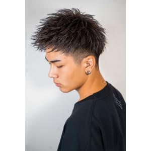 メンズヘア整形スパイラルパーマ波巻きツイストメンズパーマ髪型 - メンズヘア整形サロン GOALD 名古屋 栄【メンズヘアセイケイサロン ゴールド ナゴヤサカエ】掲載中