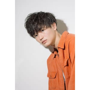 メンズヘア整形スパイラルパーマ波巻きツイストメンズパーマ髪型 - メンズヘア整形サロン GOALD 名古屋 栄【メンズヘアセイケイサロン ゴールド ナゴヤサカエ】掲載中