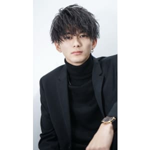 メンズヘア整形スパイラルパーマ波巻きツイストメンズパーマ髪型 - メンズヘア整形サロン GOALD 名古屋 栄【メンズヘアセイケイサロン ゴールド ナゴヤサカエ】掲載中