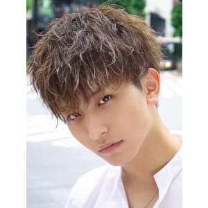 メンズヘア整形スパイラルパーマ波巻きツイストメンズパーマ髪型 - メンズヘア整形サロン GOALD 名古屋 栄【メンズヘアセイケイサロン ゴールド ナゴヤサカエ】掲載中