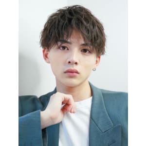 メンズヘア整形スパイラルパーマ波巻きツイストメンズパーマ髪型 - メンズヘア整形サロン GOALD 名古屋 栄【メンズヘアセイケイサロン ゴールド ナゴヤサカエ】掲載中
