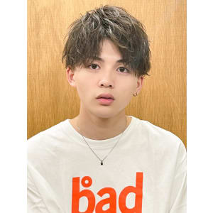 メンズヘア整形スパイラルパーマ波巻きツイストメンズパーマ髪型 - メンズヘア整形サロン GOALD 名古屋 栄【メンズヘアセイケイサロン ゴールド ナゴヤサカエ】掲載中