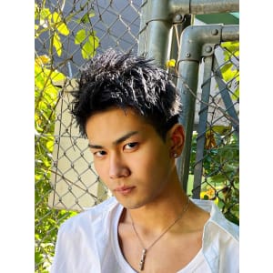 メンズヘア整形スパイラルパーマ波巻きツイストメンズパーマ髪型