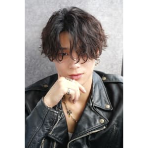 メンズヘア整形スパイラルパーマ波巻きツイストメンズパーマ髪型