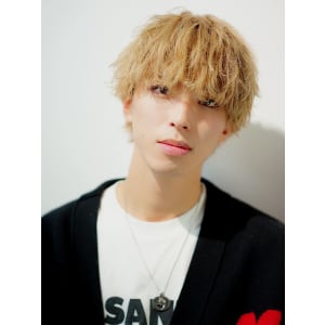 メンズヘア整形スパイラルパーマ波巻きツイストメンズパーマ髪型