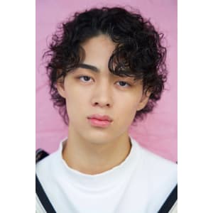 メンズヘア整形スパイラルパーマ波巻きツイストメンズパーマ髪型