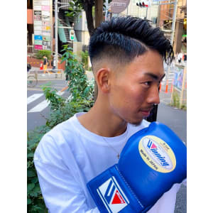 メンズヘア整形スパイラルパーマ波巻きツイストメンズパーマ髪型