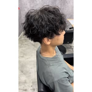 メンズヘア整形スパイラルパーマ波巻きツイストメンズパーマ髪型