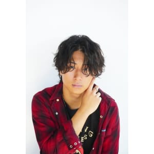 メンズヘア整形スパイラルパーマ波巻きツイストメンズパーマ髪型