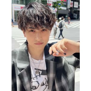 メンズヘア整形スパイラルパーマ波巻きツイストメンズパーマ髪型