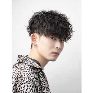 メンズヘア整形スパイラルパーマ波巻きツイストメンズパーマ髪型