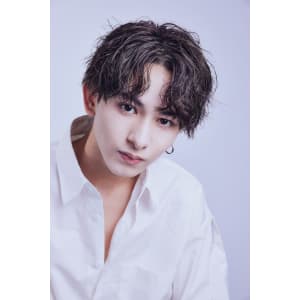 メンズヘア整形スパイラルパーマ波巻きツイストメンズパーマ髪型
