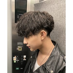 メンズヘア整形スパイラルパーマ波巻きツイストメンズパーマ髪型