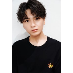 メンズヘア整形スパイラルパーマ波巻きツイストメンズパーマ髪型