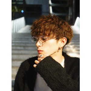 メンズヘア整形スパイラルパーマ波巻きツイストメンズパーマ髪型