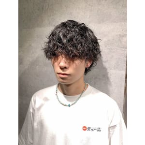メンズヘア整形スパイラルパーマ波巻きツイストメンズパーマ髪型