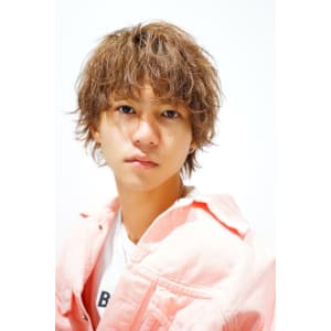 メンズヘア整形スパイラルパーマ波巻きツイストメンズパーマ髪型