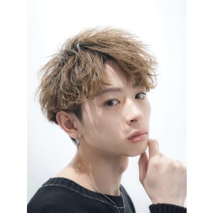 メンズヘア整形スパイラルパーマ波巻きツイストメンズパーマ髪型