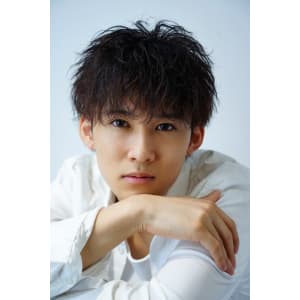 メンズヘア整形スパイラルパーマ波巻きツイストメンズパーマ髪型