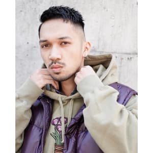メンズヘア整形スパイラルパーマ波巻きツイストメンズパーマ髪型