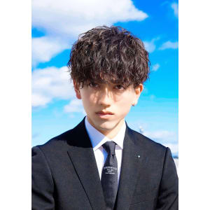 メンズヘア整形スパイラルパーマ波巻きツイストメンズパーマ髪型
