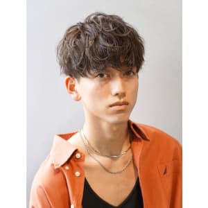 メンズヘア整形スパイラルパーマ波巻きツイストメンズパーマ髪型