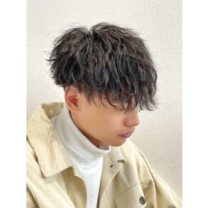 メンズヘア整形スパイラルパーマ波巻きツイストメンズパーマ髪型