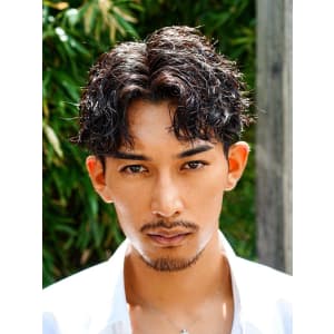 メンズヘア整形スパイラルパーマ波巻きツイストメンズパーマ髪型