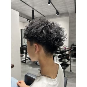 メンズヘア整形スパイラルパーマ波巻きツイストメンズパーマ髪型